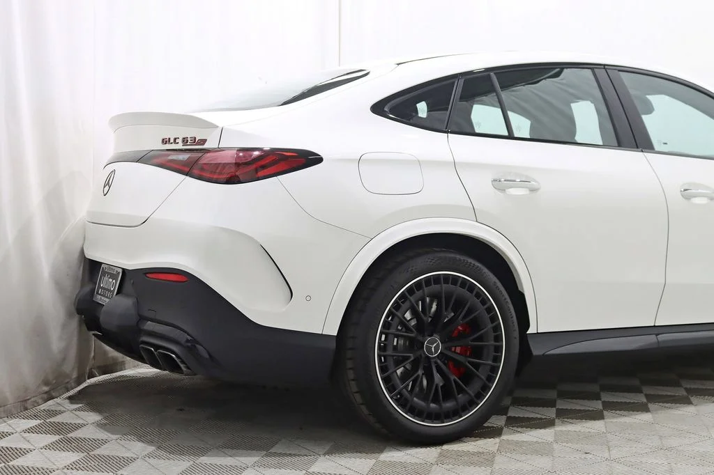 2025 Mercedes-Benz GLC AMG GLC63 S - Photo 9
