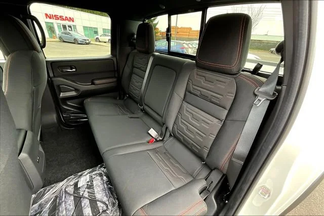 2025 Nissan Frontier PRO-4X - Photo 11