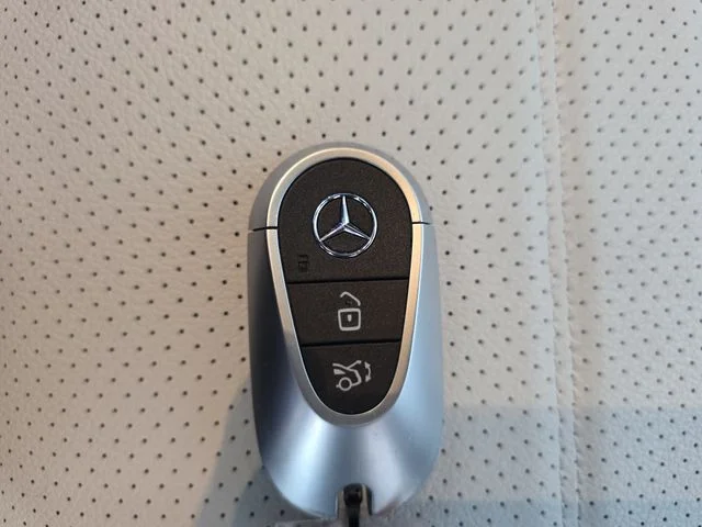 Used 2023 Starling Blue Metallic Mercedes-Benz GLC 300 image 34