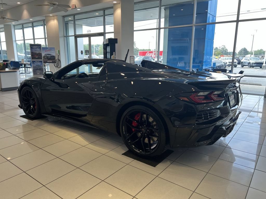 2027 Chevrolet Corvette 3LZ - Photo 6
