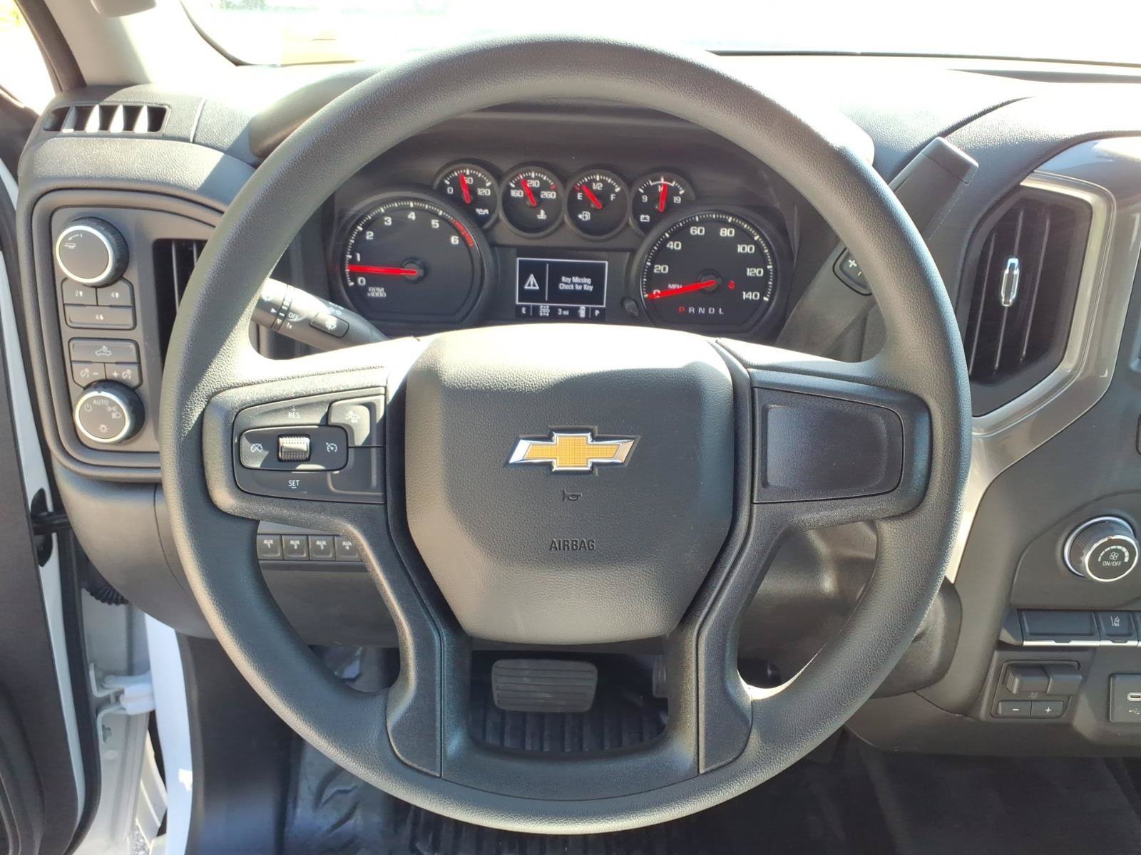 New 2026 Summit White Chevrolet WT image 11