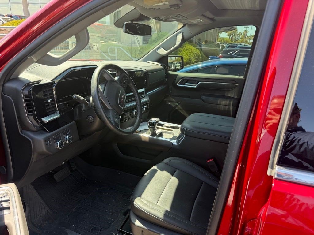 Used 2025 Volcanic Red Tintcoat GMC SLT image 6