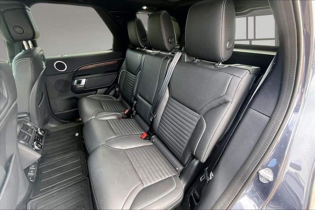 Used 2024 Blue Land Rover Dynamic SE image 26