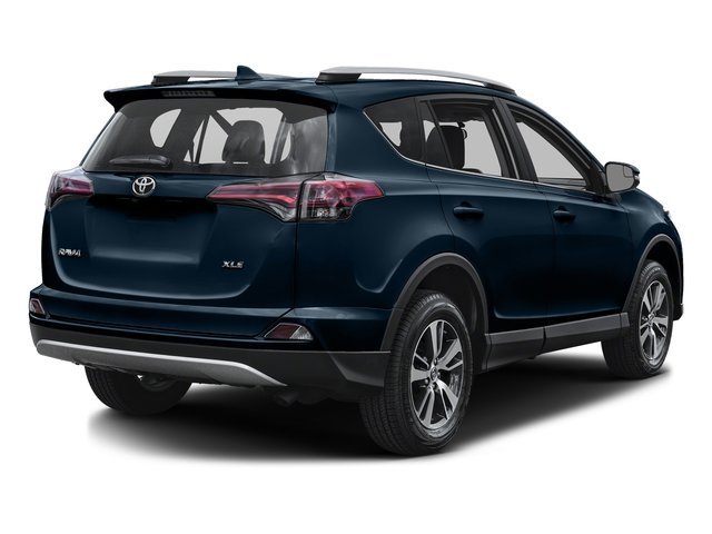 Used 2018 Galactic Aqua Mica Toyota XLE image 2