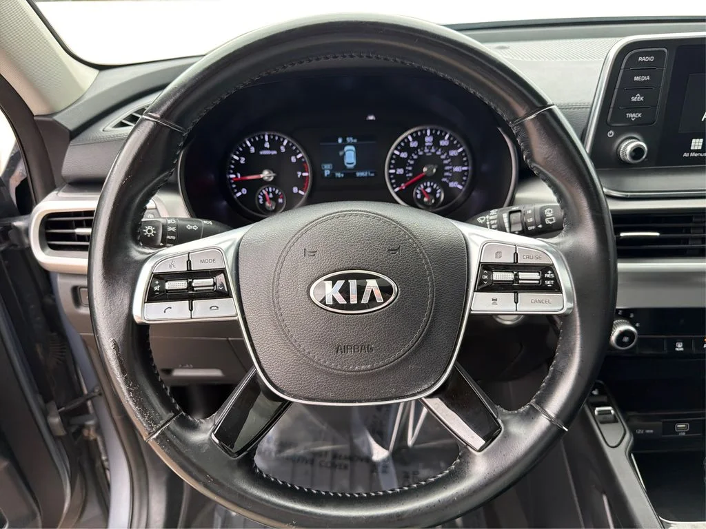 Used 2021 Everlasting Silver Kia S image 17