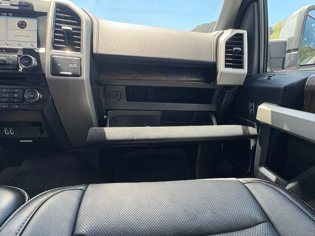 Used 2018 Ingot Silver Ford Lariat image 25