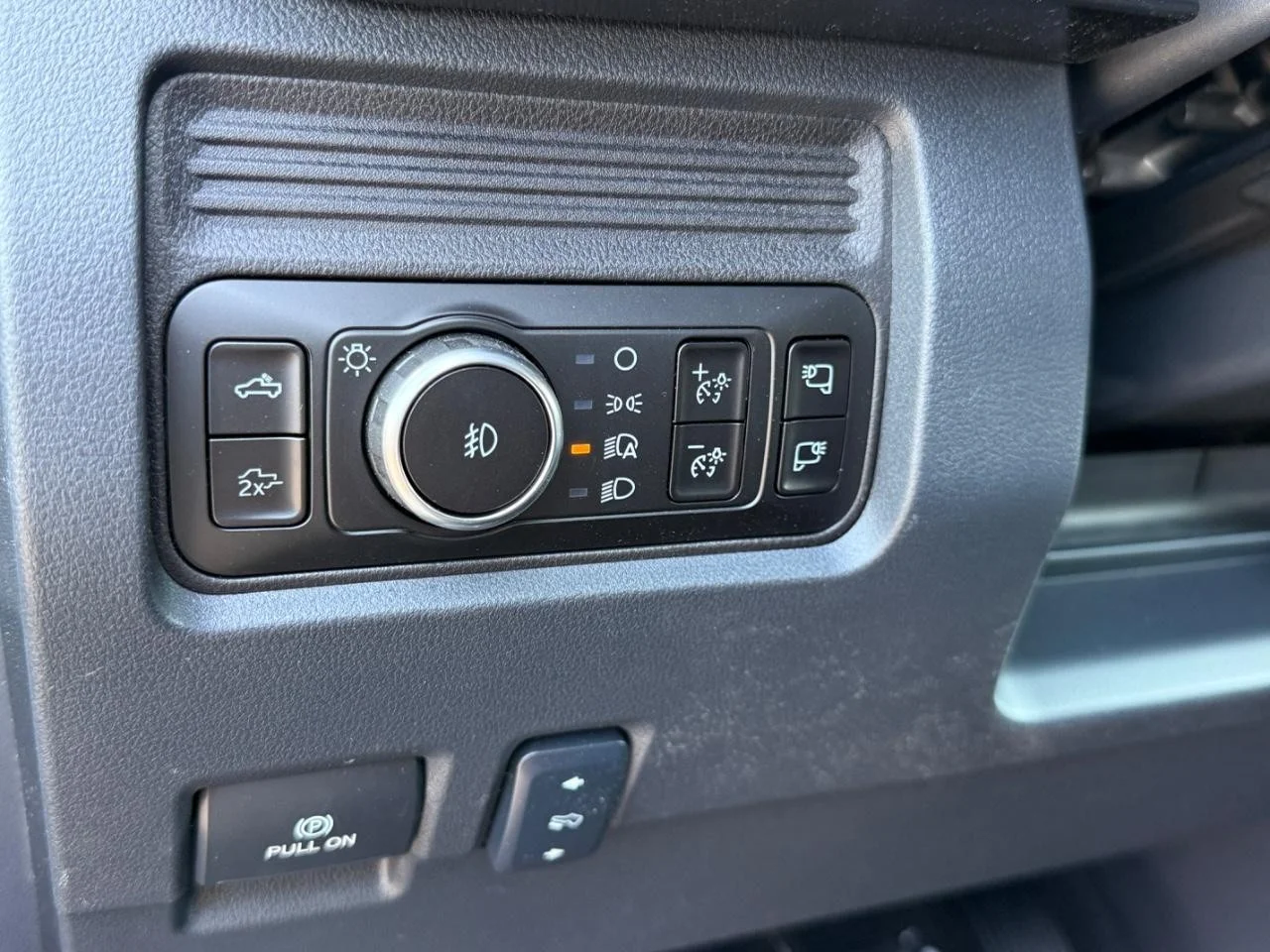 New 2026 Avalanche Ford F-350® Lariat® image 15