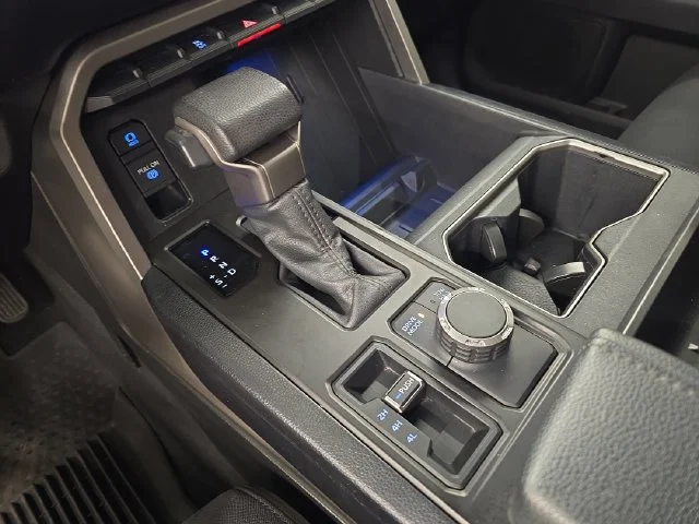 Used 2024 Ice Toyota SR5 image 27