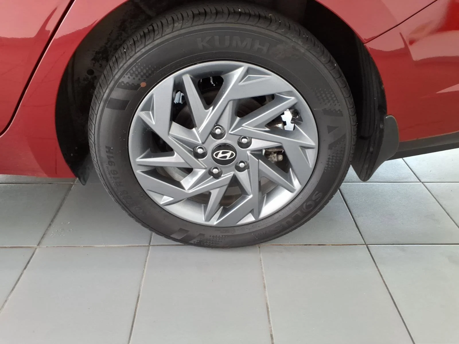 Used 2025 Ultimate Red Hyundai Blue image 16