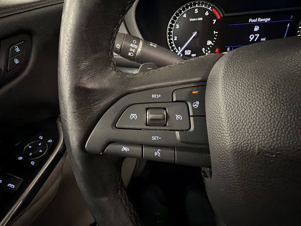 Used 2019 Gray Cadillac Premium Luxury image 9