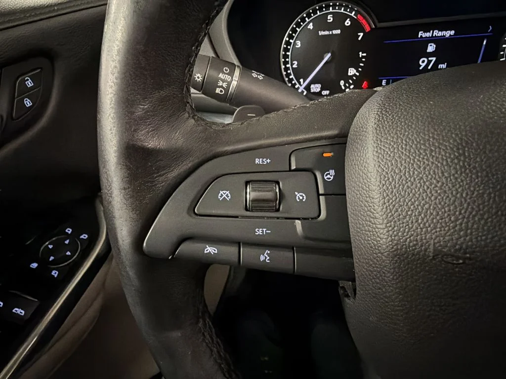 Used 2019 Gray Cadillac Premium Luxury image 9