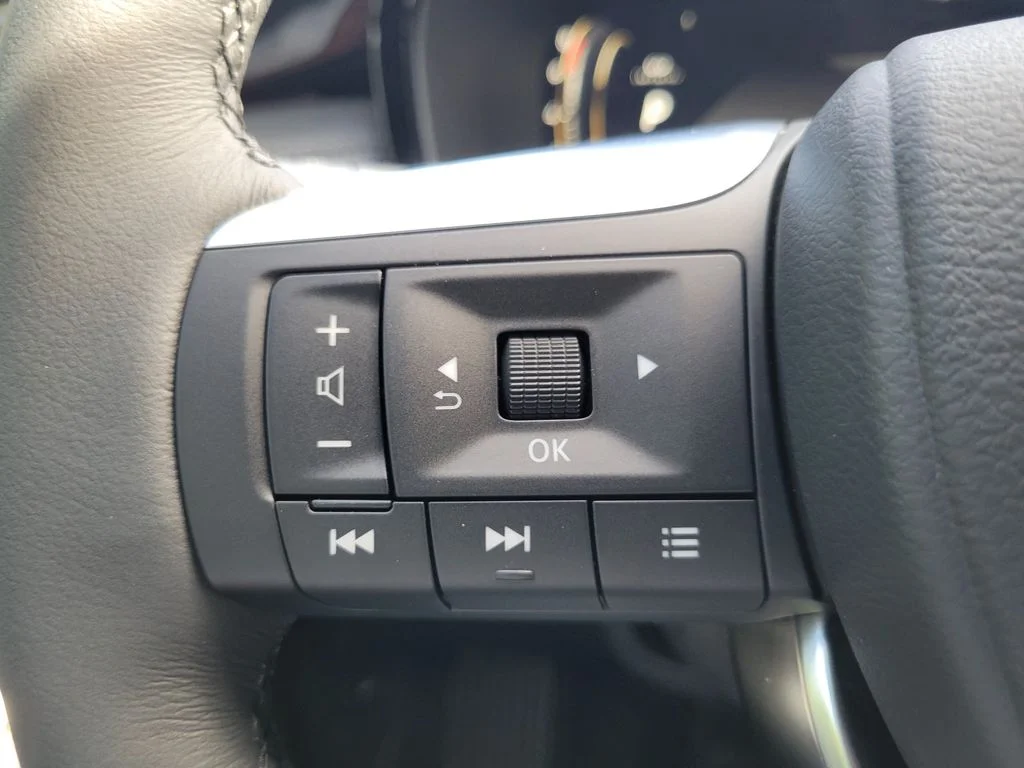 New 2027 RADIANT WHITE INFINITI Sport AWD image 20