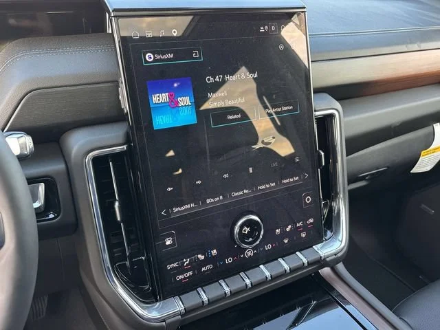 2026 GMC Yukon XL Denali - Photo 15