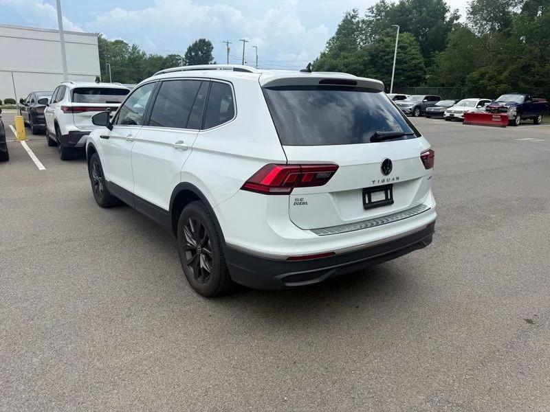 Certified Used 2024  Volkswagen 2.0T SE image 9