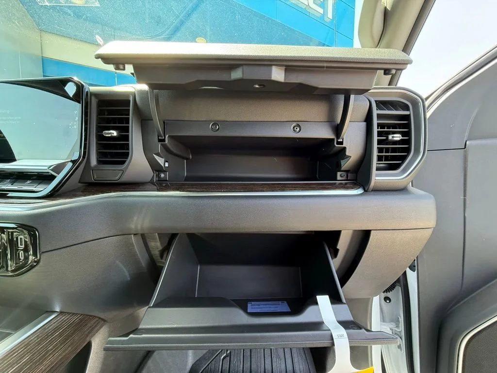 New 2026 Summit White GMC Elevation image 12