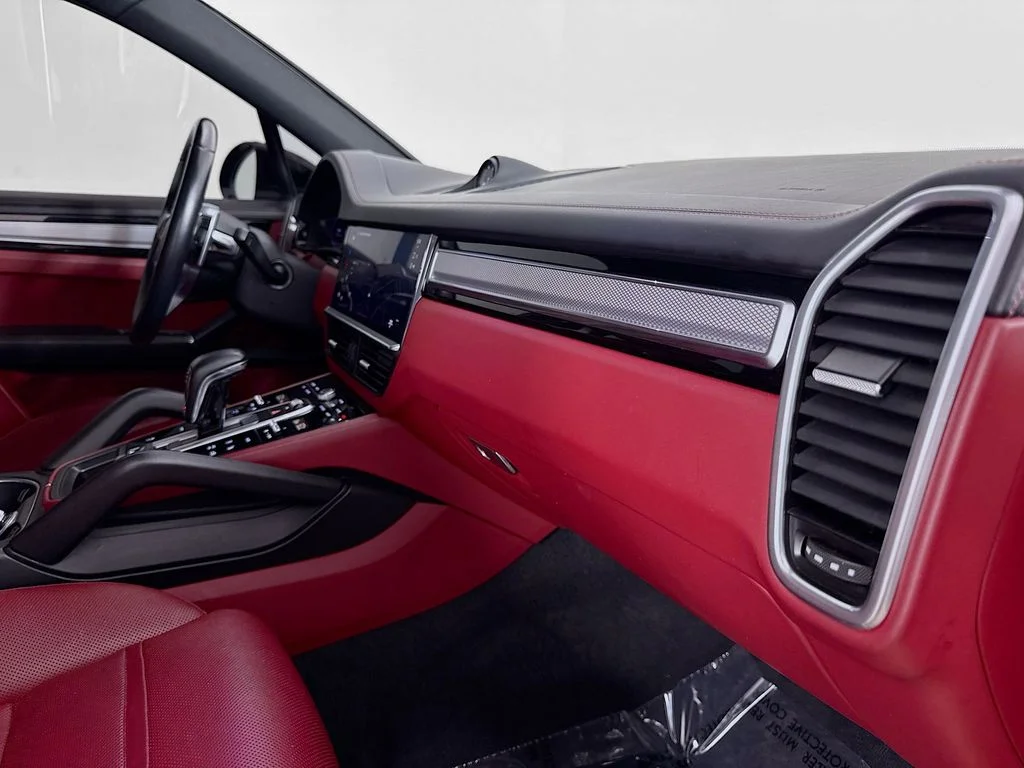 Used 2022 Black Porsche Platinum Edition image 29