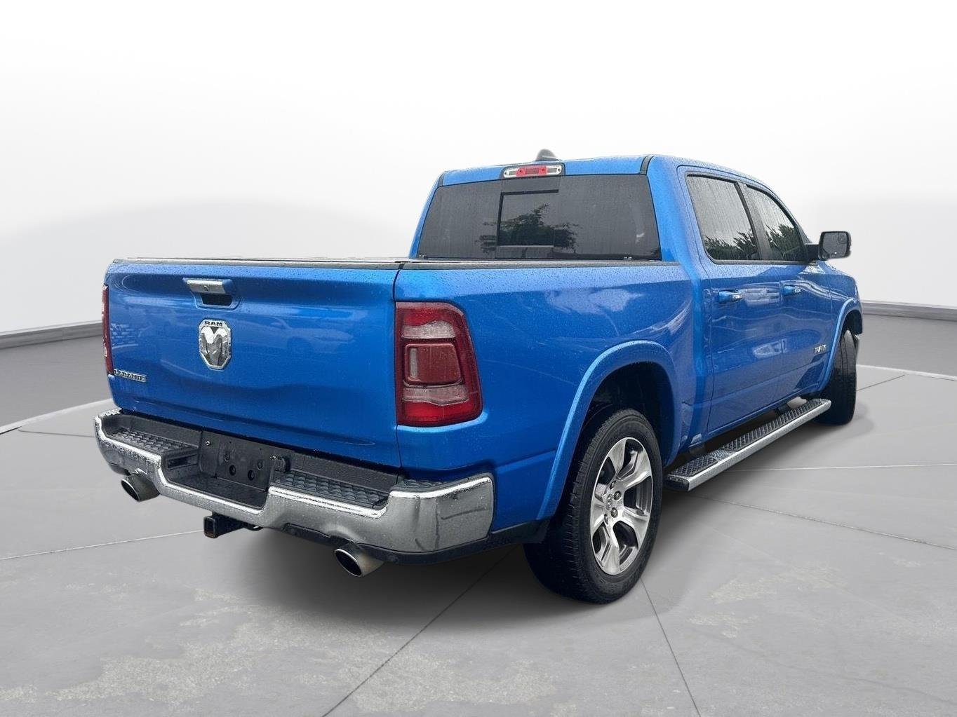 Used 2022 Hydro Blue Pearlcoat Ram Laramie image 6