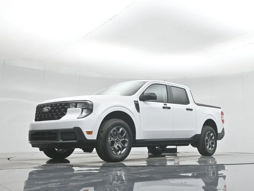 New 2026 White Ford XLT image 42