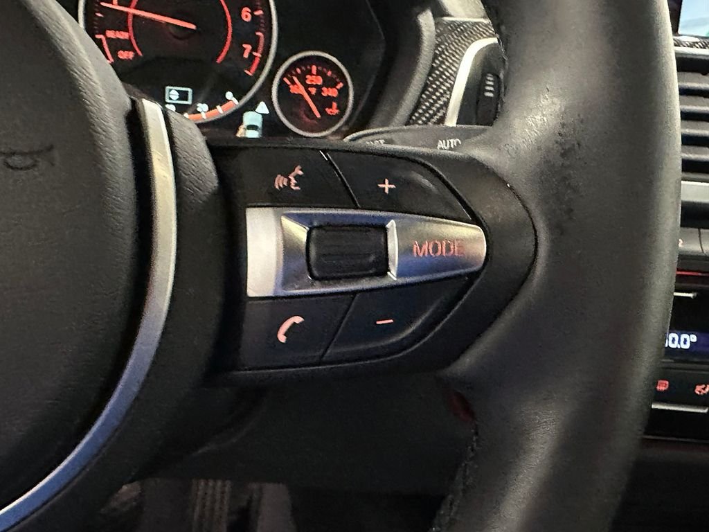 Used 2020 Black BMW 440i xDrive image 33