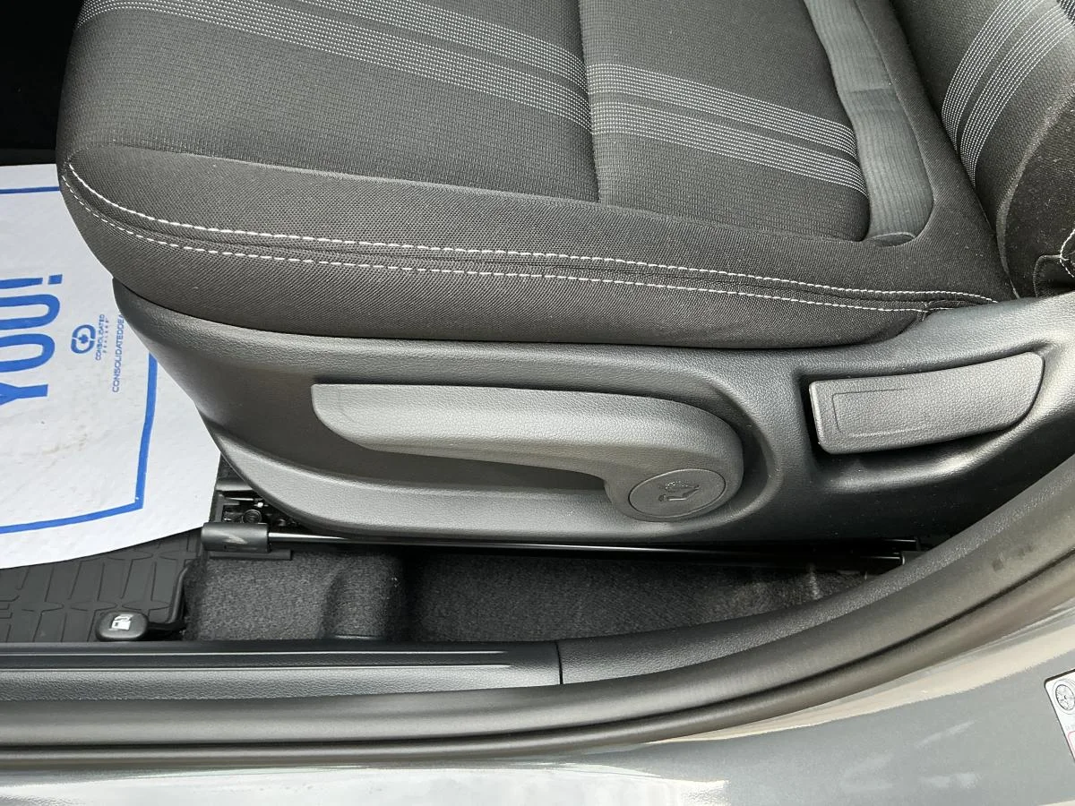 New 2026 Grey Hyundai Preferred image 17