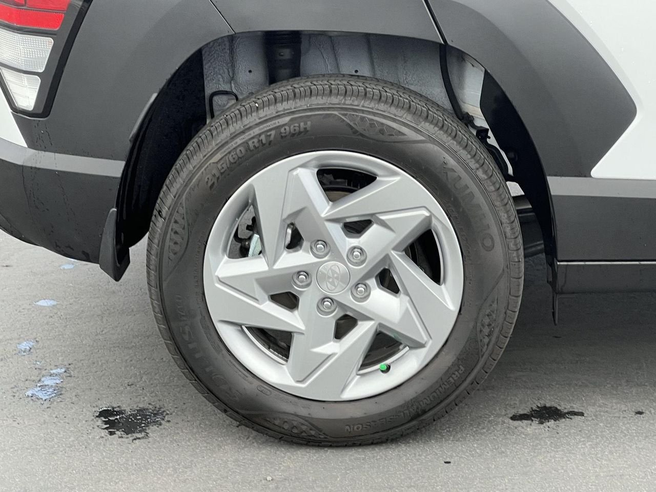 New 2026 Atlas White Hyundai SE AWD image 15