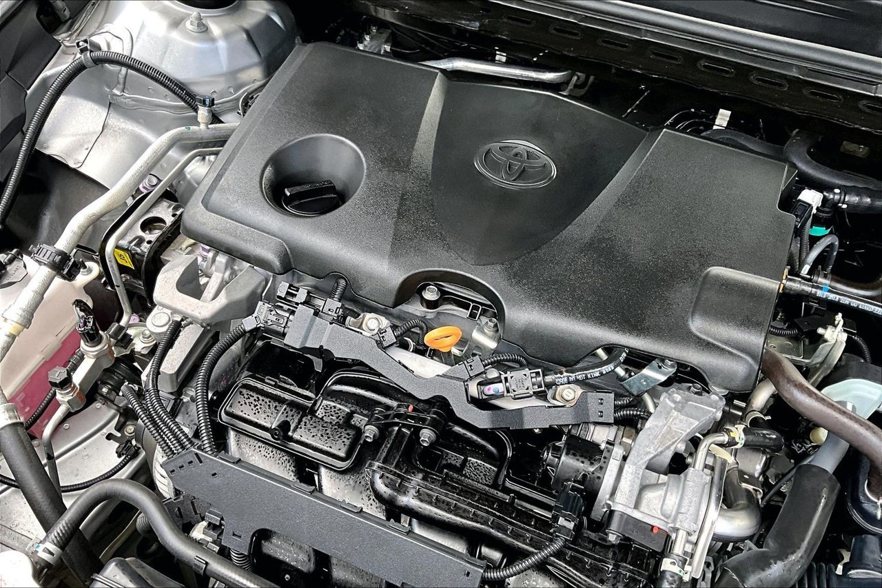 Used 2020 Silver Toyota SE image 31