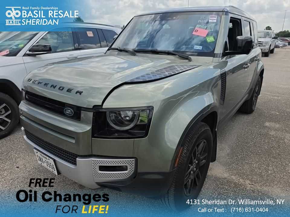 2022 Land Rover Defender S's photo