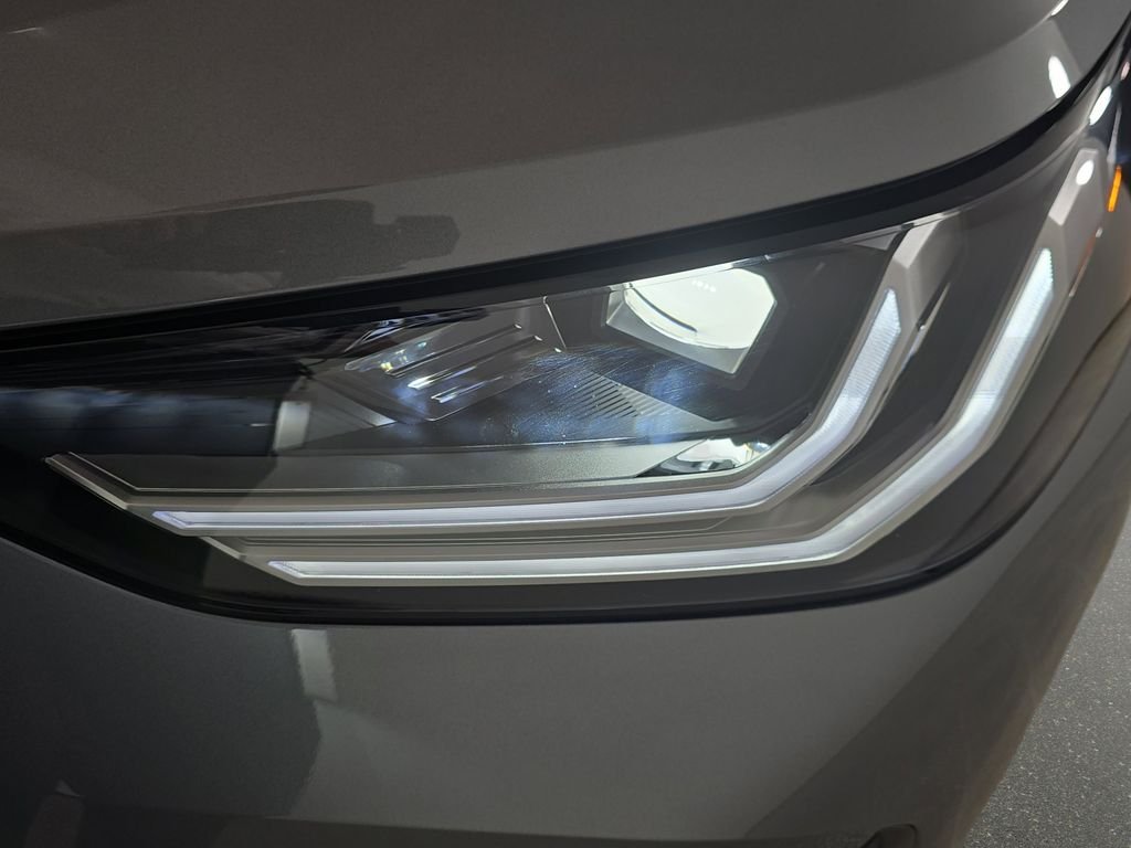 2026 BMW X3 30 - Photo 32