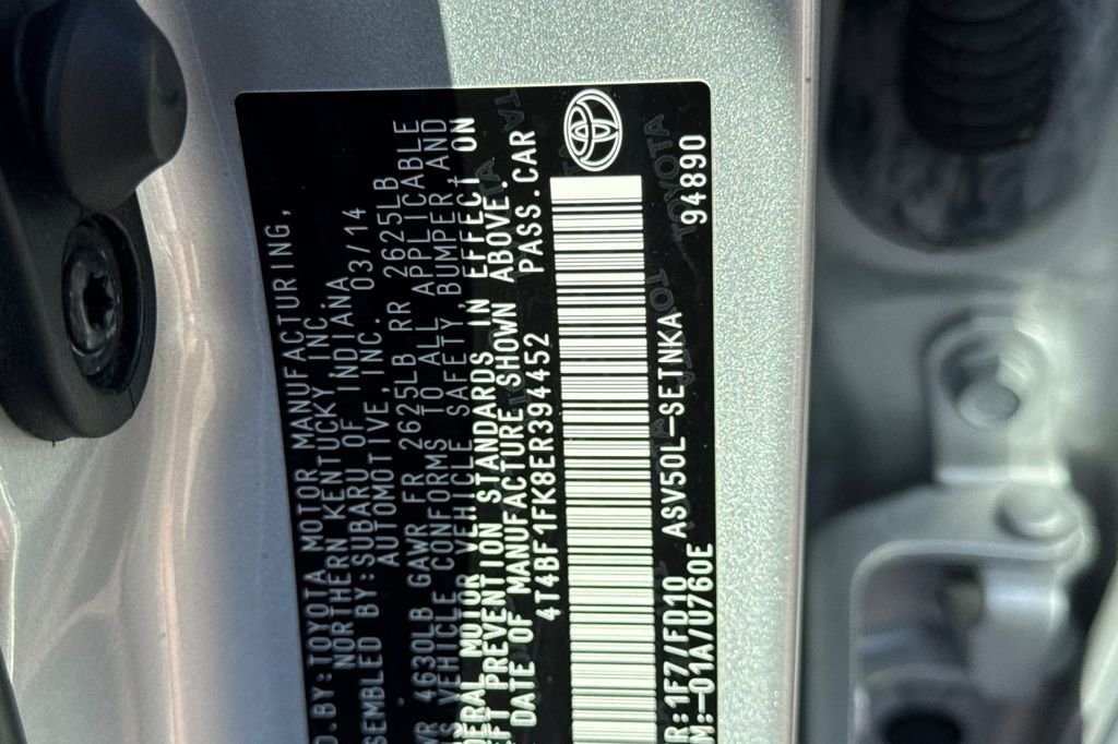 Used 2014 Silver Toyota LE image 34