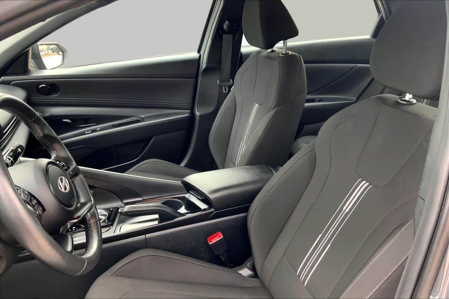 Certified Used 2025 Ecotronic Gray Hyundai SEL Sport image 7