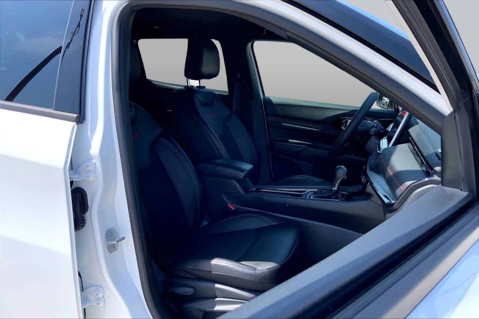 Used 2026 Bright White Clearcoat Jeep Trailhawk image 9