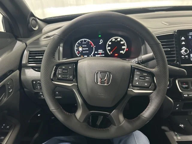 New 2026 Sonic Gray Pearl Honda Black Edition image 17
