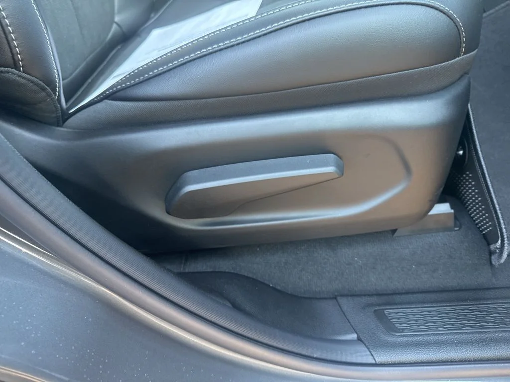 2026 Jeep Grand Cherokee Laredo - Photo 52