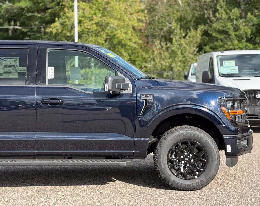 New 2026 Antimatter Blue Metallic Ford XLT image 2