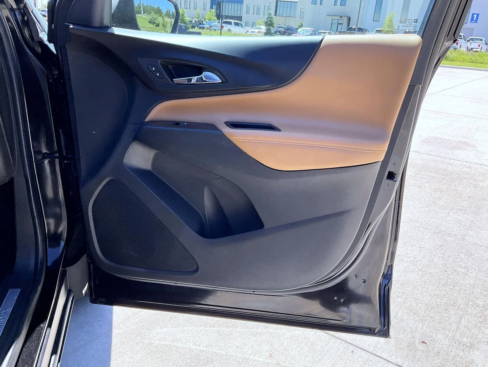 Used 2020 Black Chevrolet Premier image 17