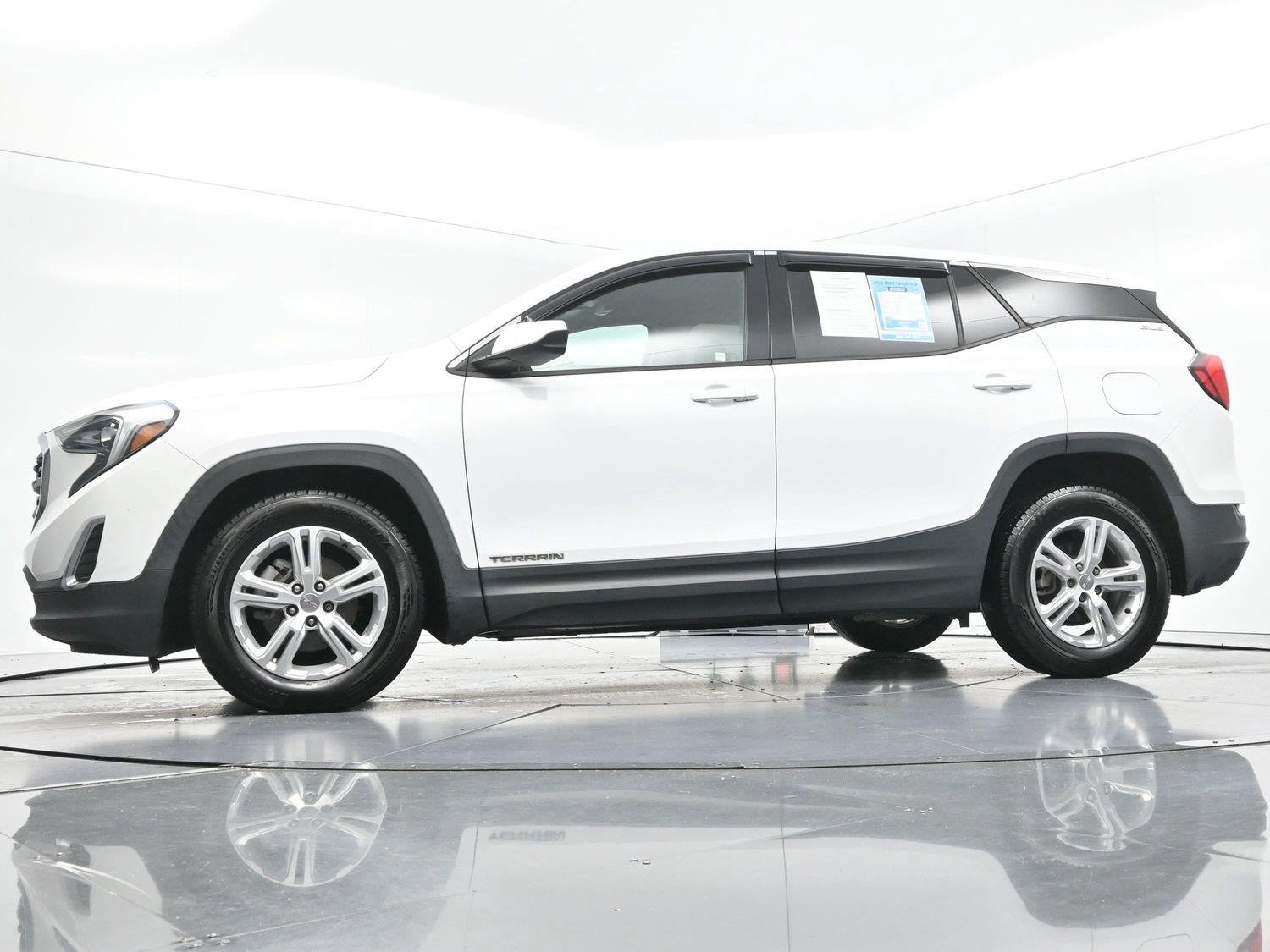 Used 2020 Summit White GMC SLE image 48