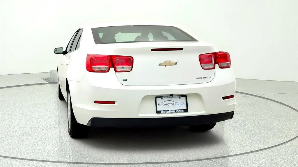 Used 2015 Summit White Chevrolet 4dr Sedan LT w/1LT image 6