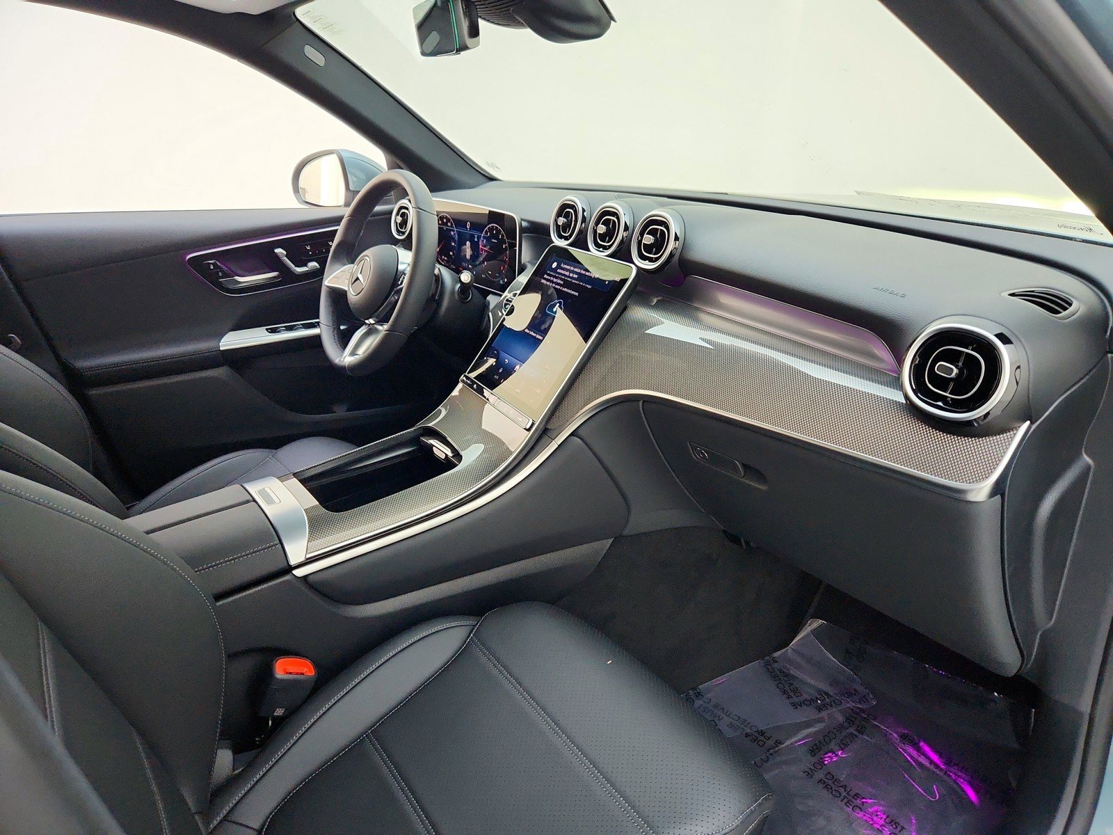 New 2026 Verde Silver Metallic Mercedes-Benz GLC 300 SUV image 40