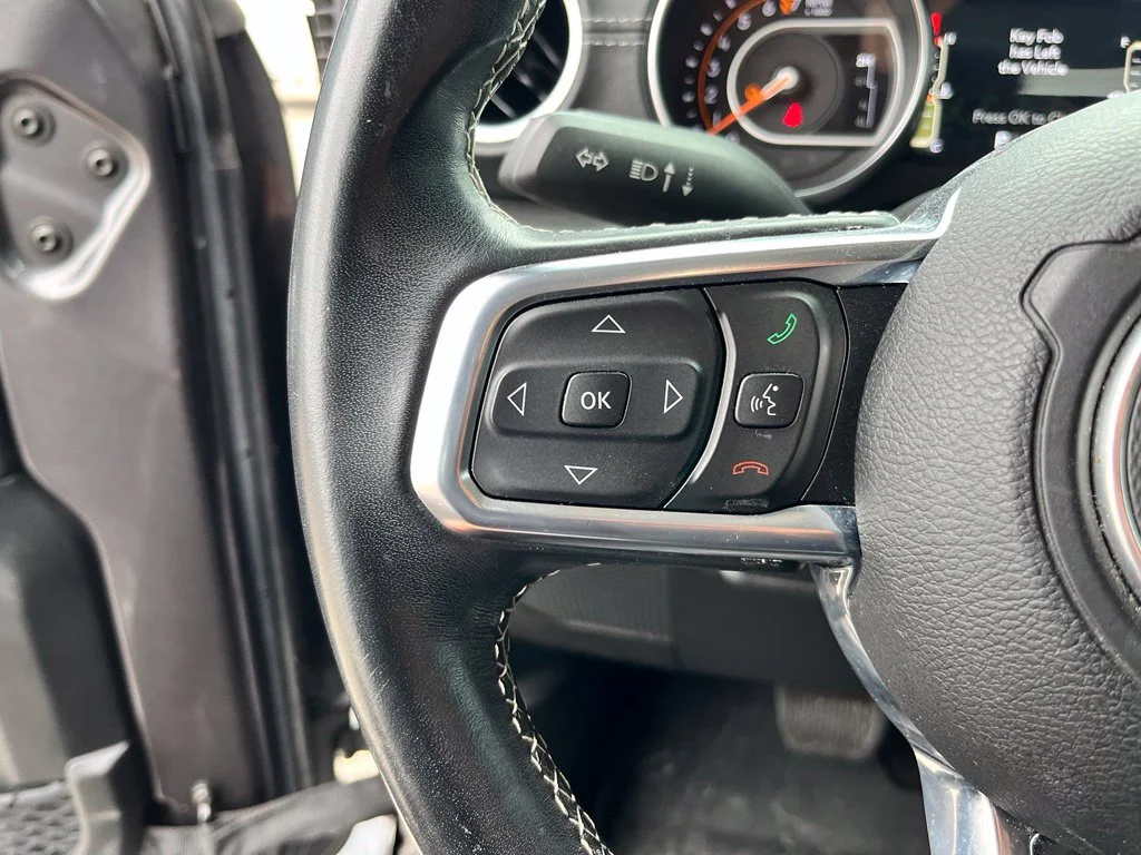 Used 2020 Gray Jeep Overland image 25