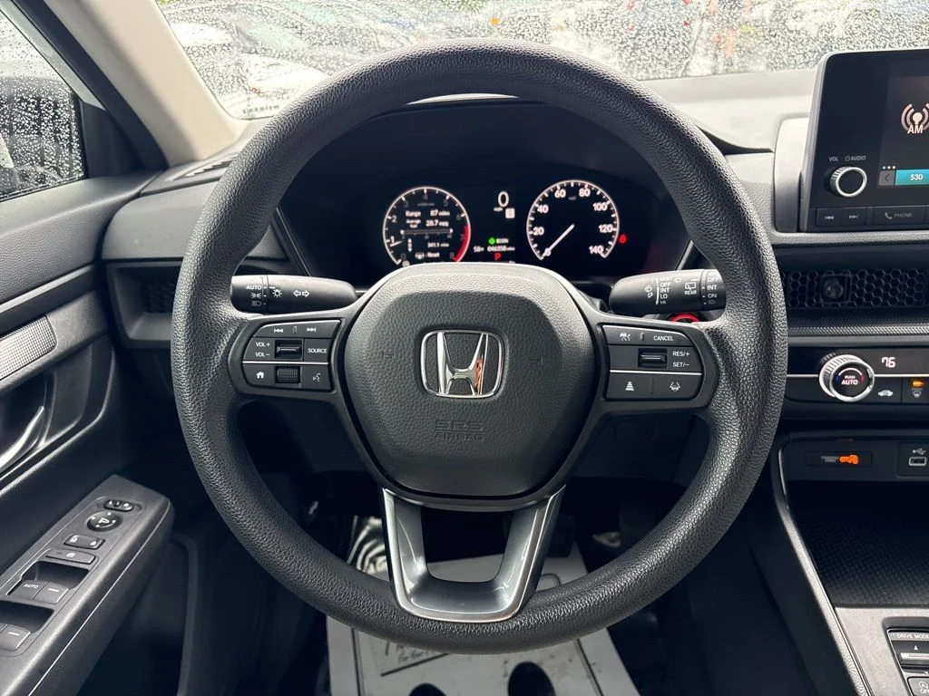 Used 2023 White Honda LX image 10