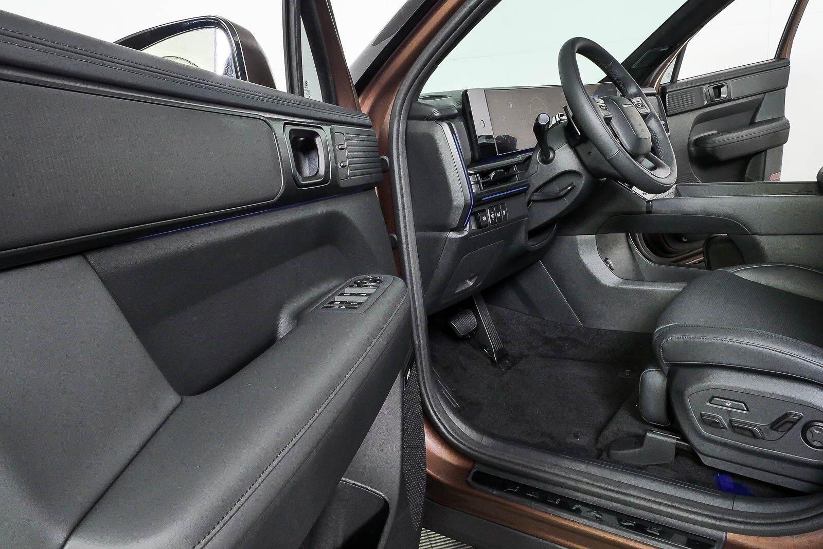 New 2026 Earthy Brass Matte Hyundai Calligraphy FWD image 8