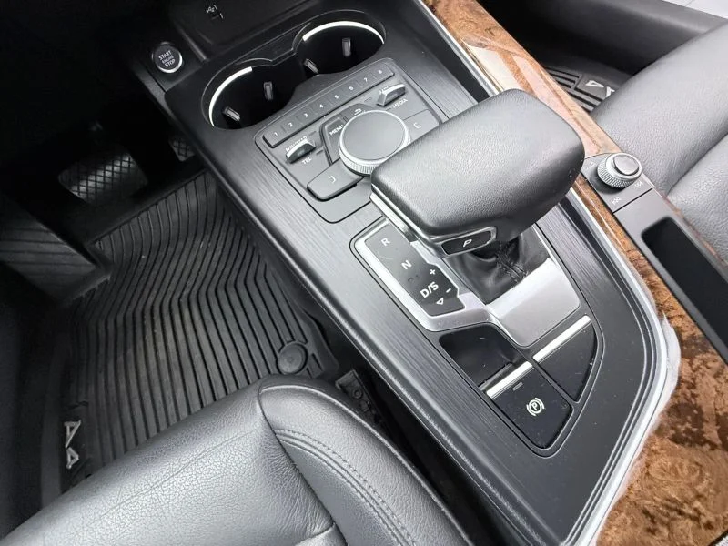2019 Audi A4 Premium - Photo 13