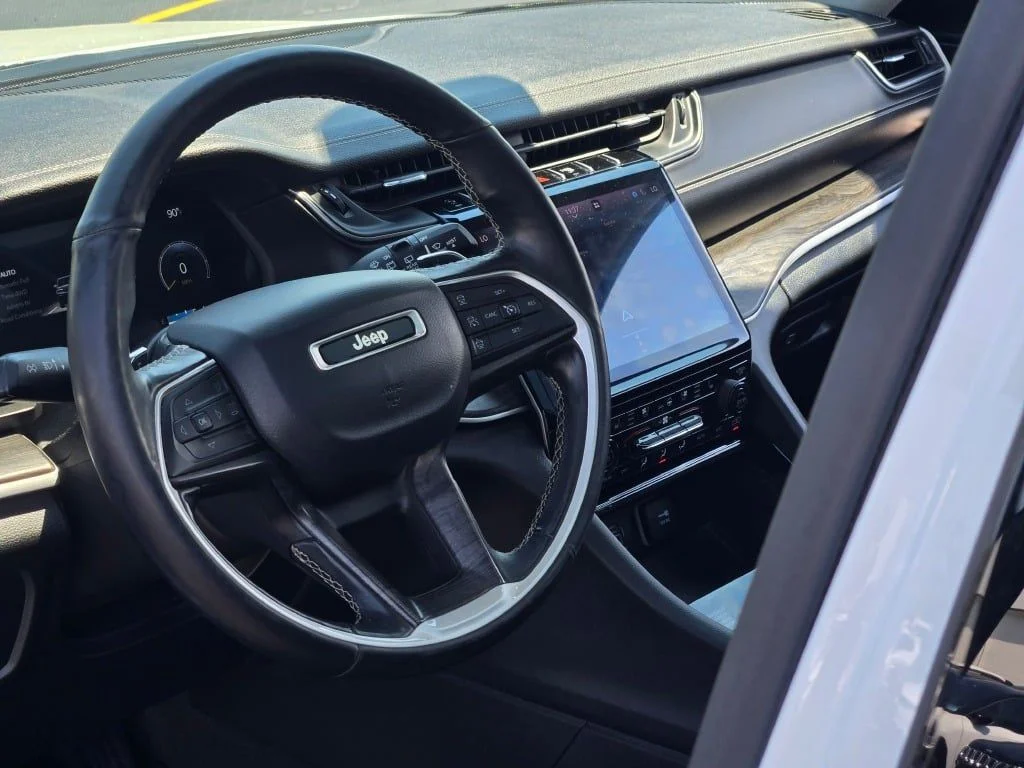 Used 2021 White Jeep Limited image 25
