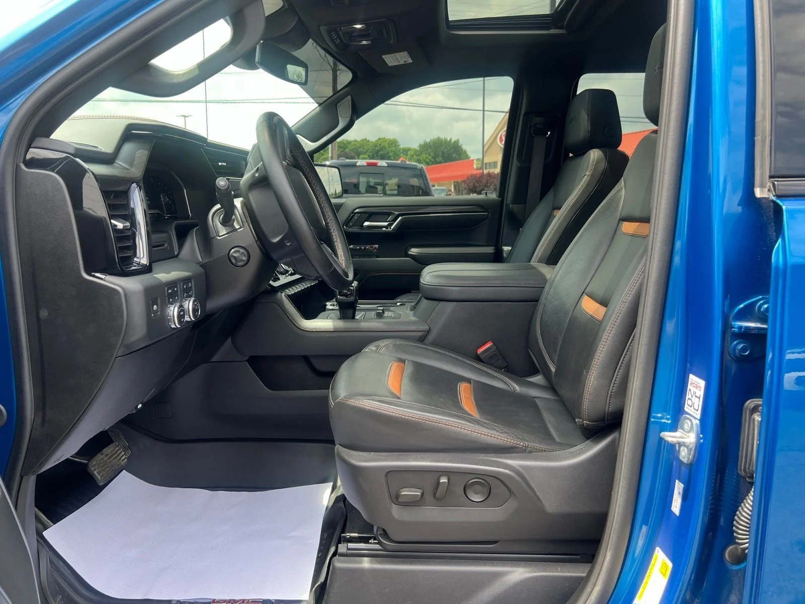 Used 2024 Blue Metallic GMC AT4 image 24