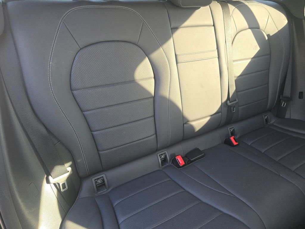 Used 2020 Graphite Gray Metallic Mercedes-Benz GLC 300 image 21