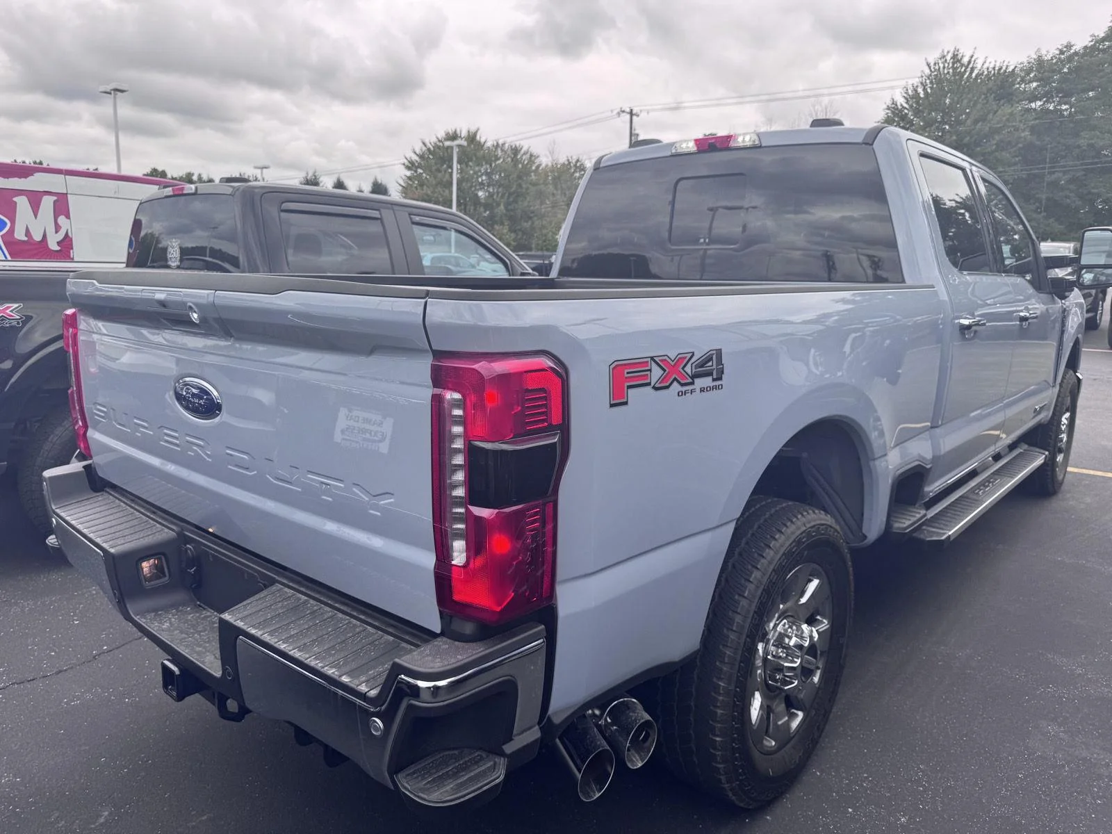 Used 2026 Glacier Gray Metallic Tri-Coat Ford Lariat image 4