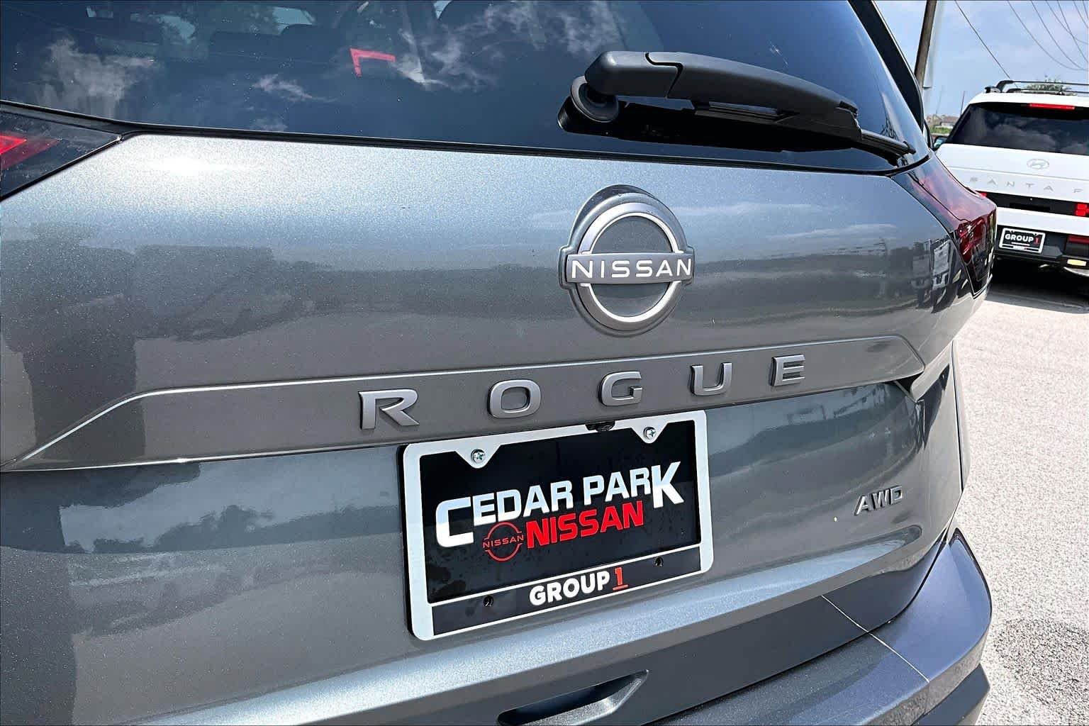 Used 2025 Gun Metallic Nissan SV image 10
