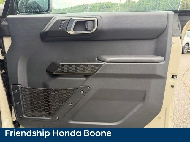 Used 2025 Beige Ford Badlands image 47