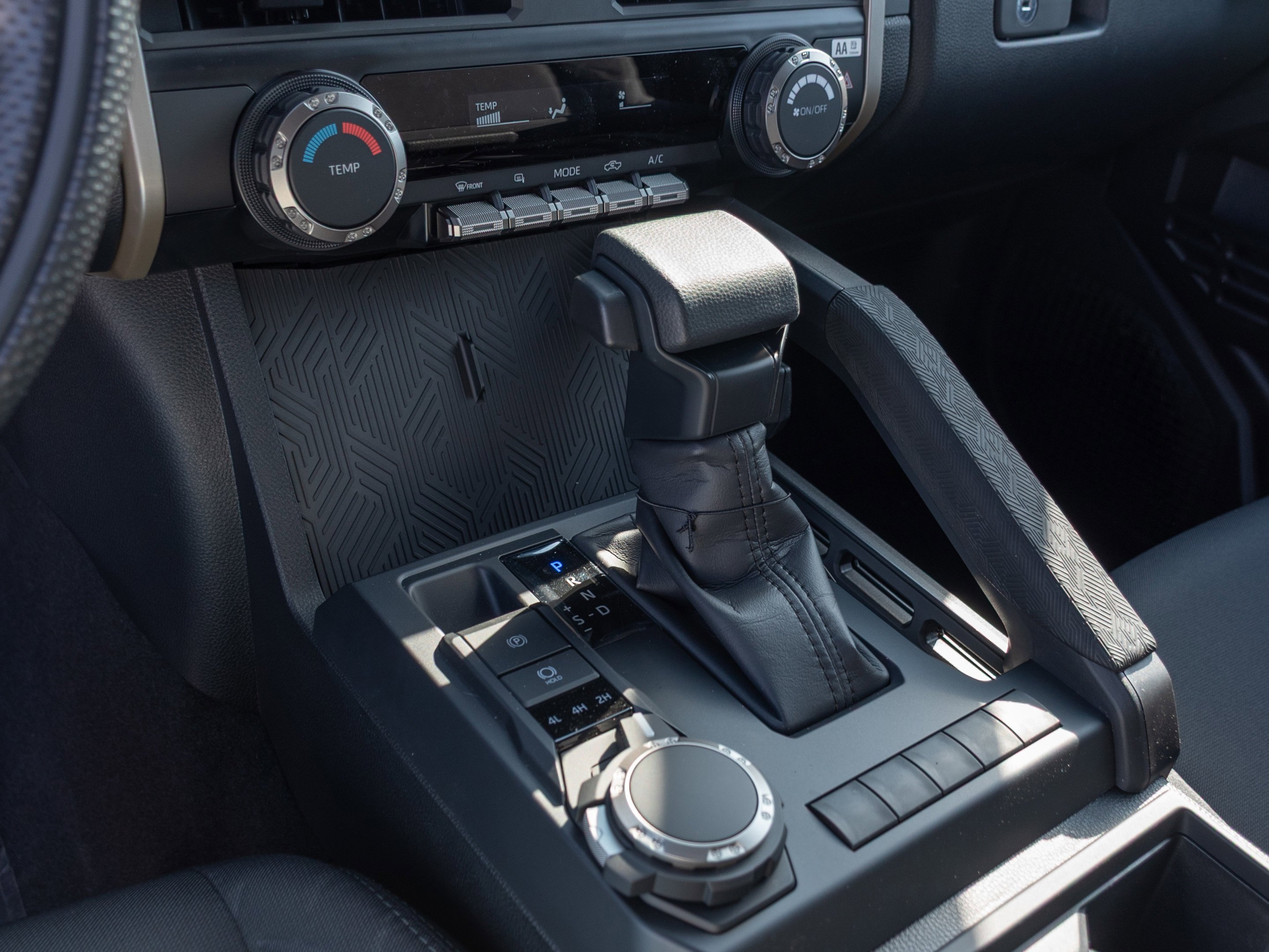 2026 Toyota Tacoma SR - Photo 12