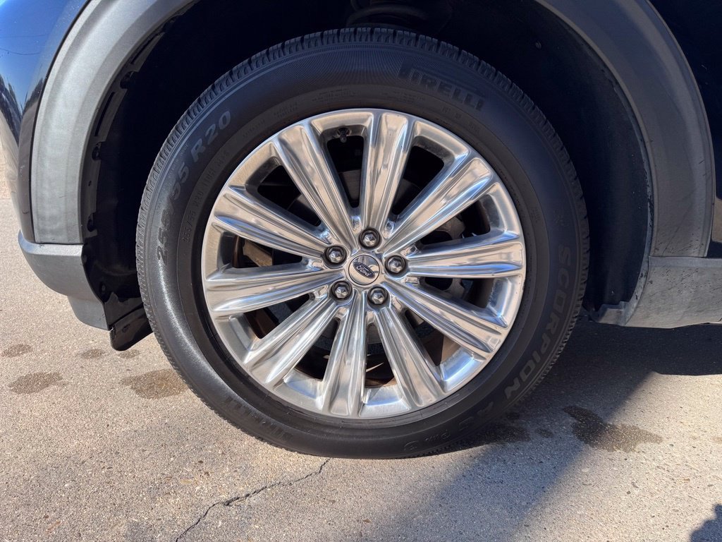 Used 2021 Black Ford Limited image 10